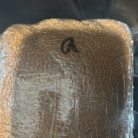 NWT Pink Rose bronze CARAMEL CROPPED PULLOVER v neck collar SWEATER - Picture 9 of 9